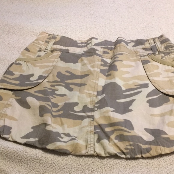 Skirt - Picture 6 of 6
